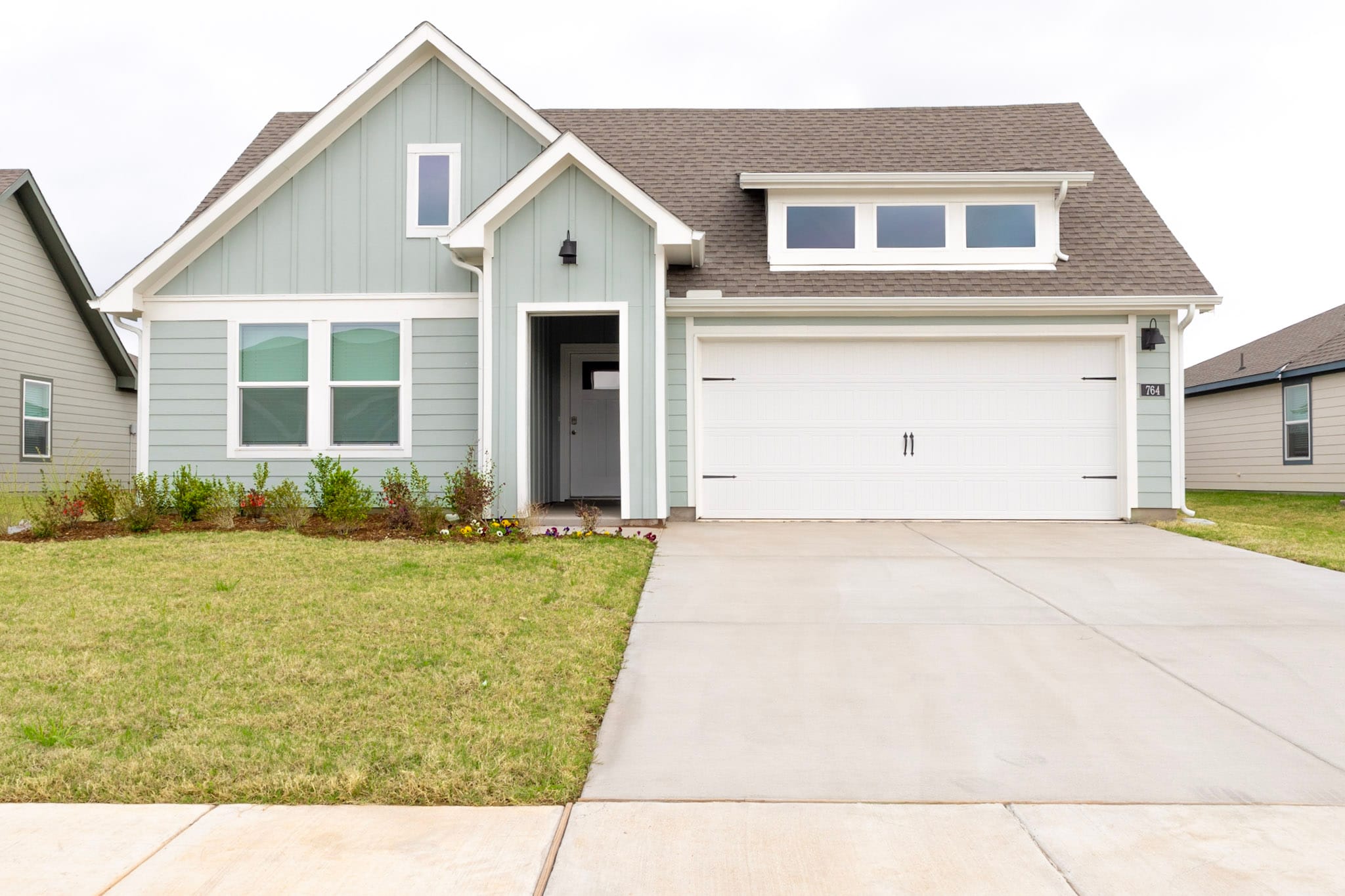 Front exterior of residential property in Pilot Point, Texas
